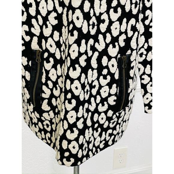 Red Saks Fifth Avenue Black & White Leopard Animal Print Tunic Sweater - Picture 5 of 8